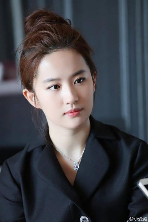 Liu yifei 2017