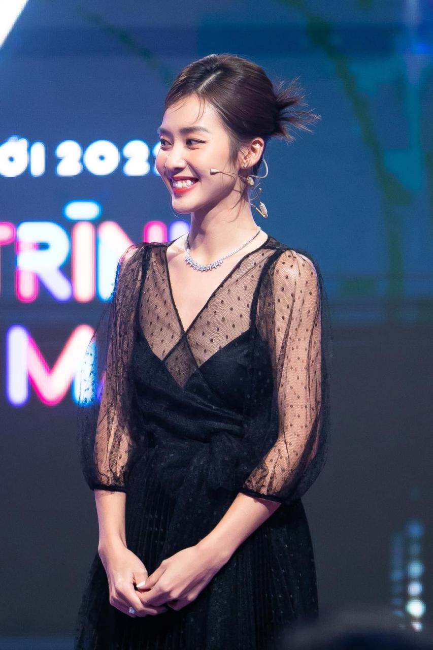 kha ngan lot xac tu man hinh phang thanh my nhan vong 1 sexy d55443c4bae544839a6ddf66765b9c64